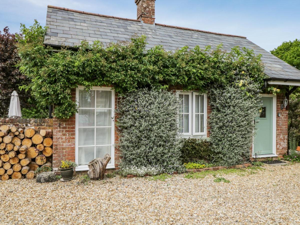 Parkfield Cottage Sturminster Marshall Exteriör bild