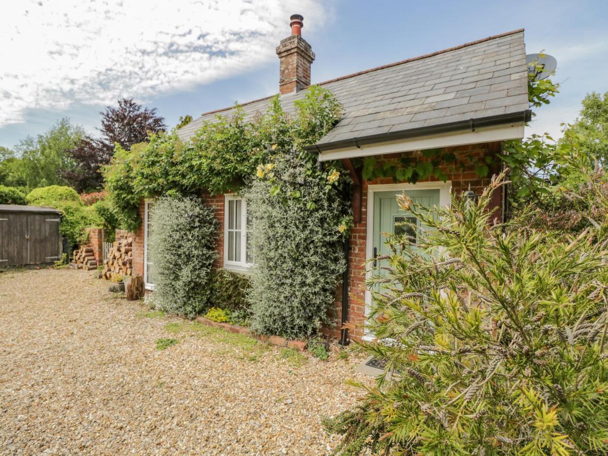 Parkfield Cottage Sturminster Marshall Exteriör bild